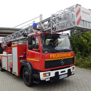 Vatrogasne ljestve Magirus DLK 23-12 CC na podvozju Mercedes 1524 Automatik